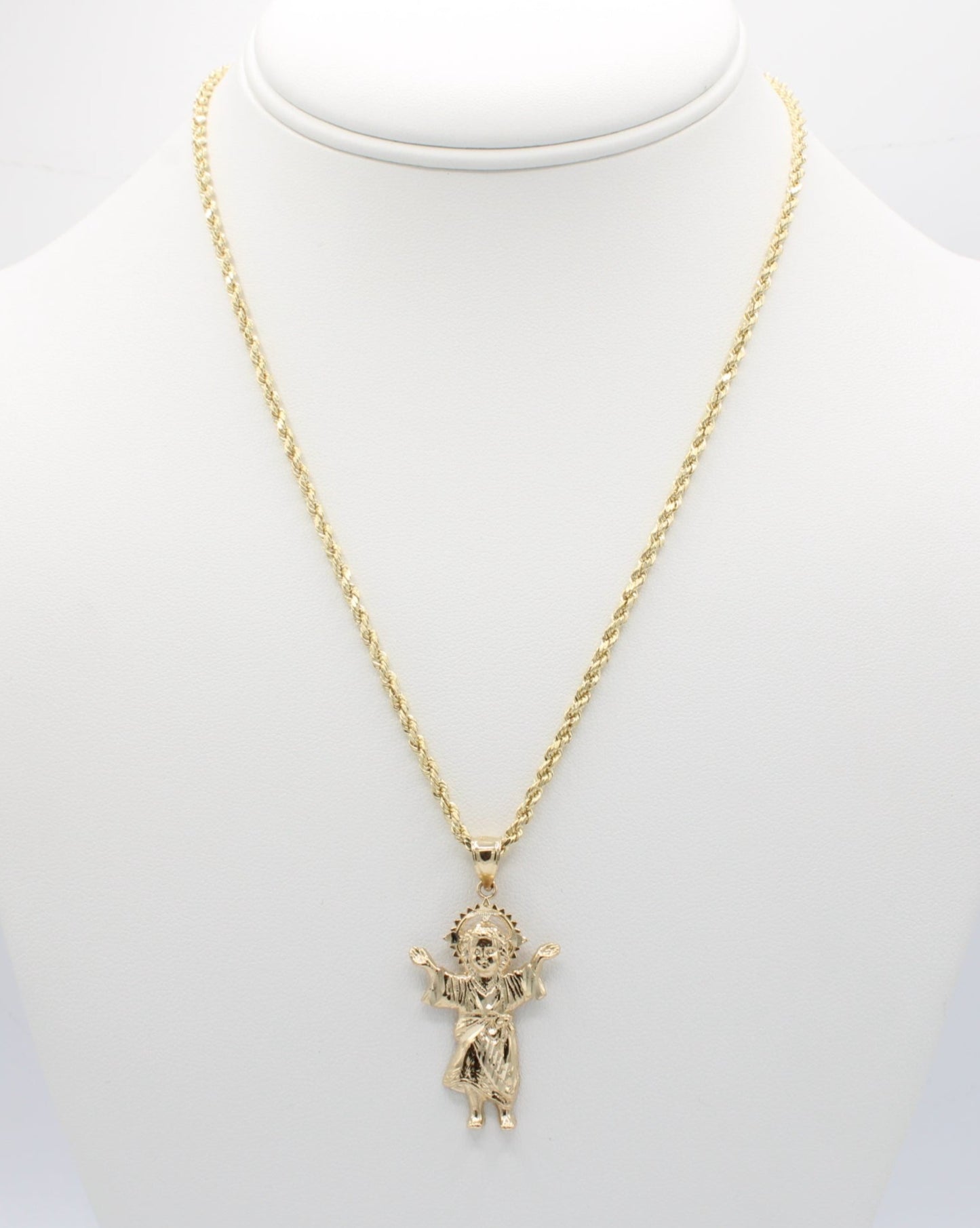 14K Divino Nino Pendant W/ Hollow Rope Chain